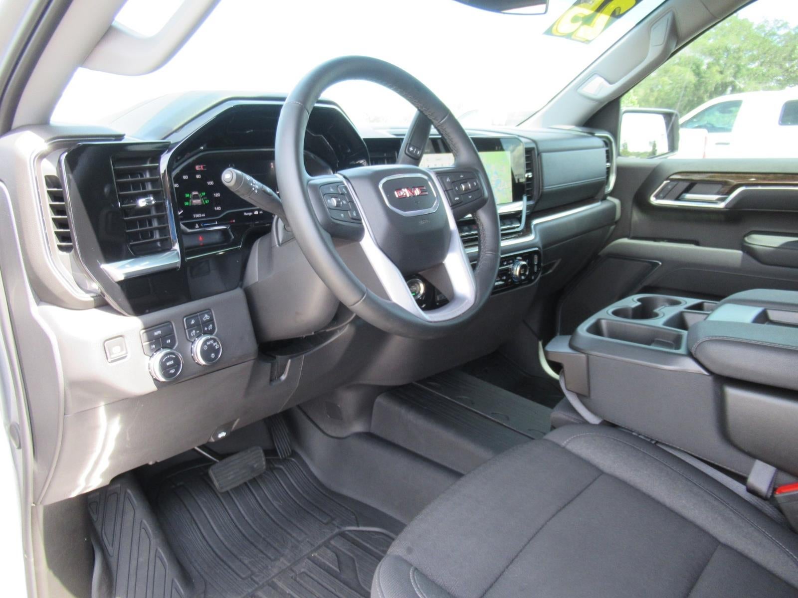 2025 GMC Sierra 1500 SLE