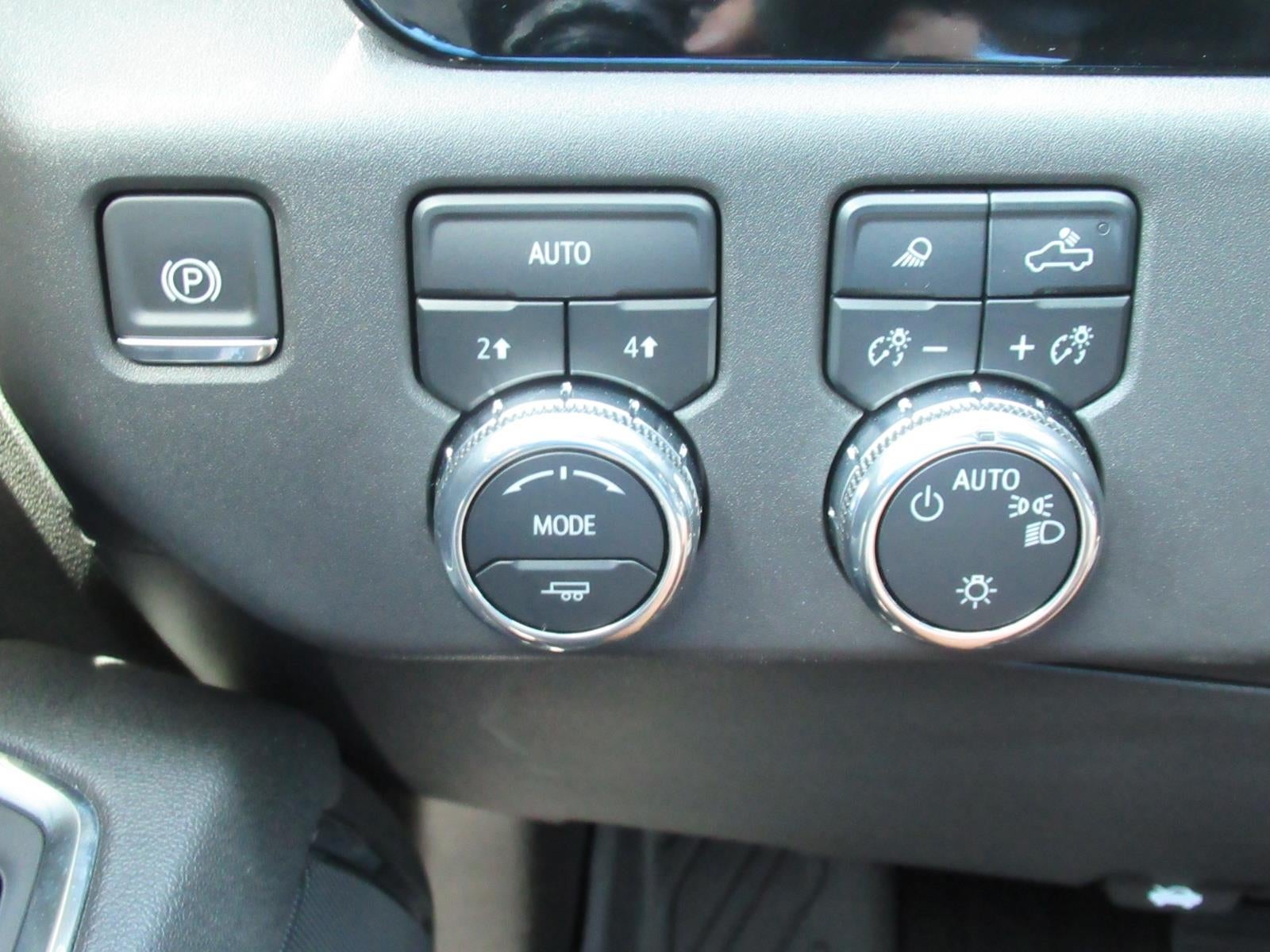 2025 GMC Sierra 1500 SLE