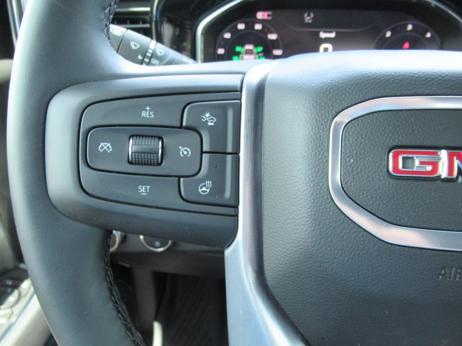 2025 GMC Sierra 1500 SLE