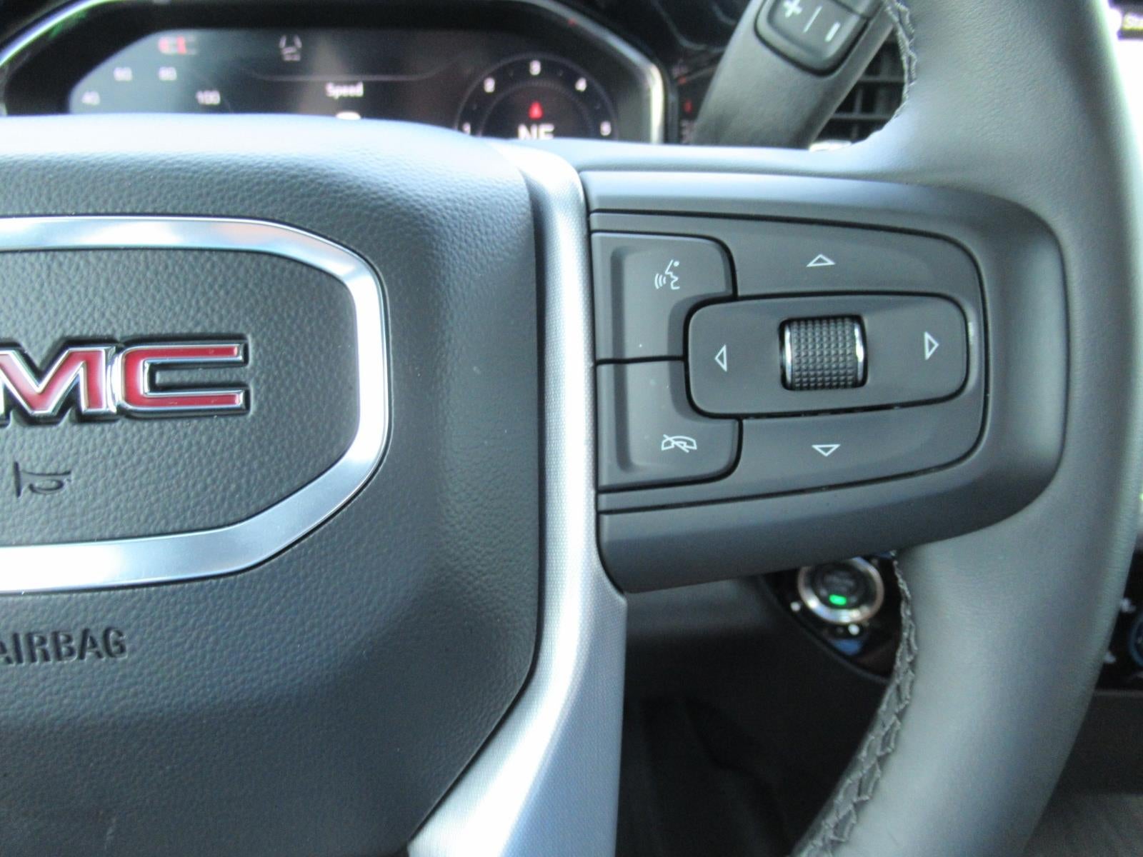 2025 GMC Sierra 1500 SLE