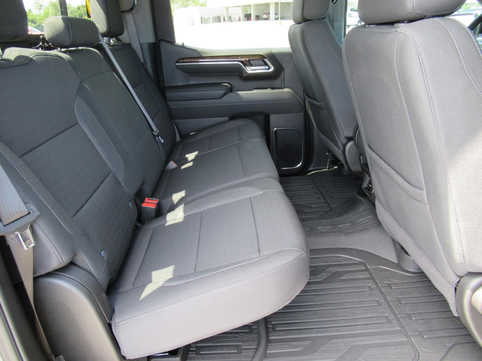 2025 GMC Sierra 1500 SLE