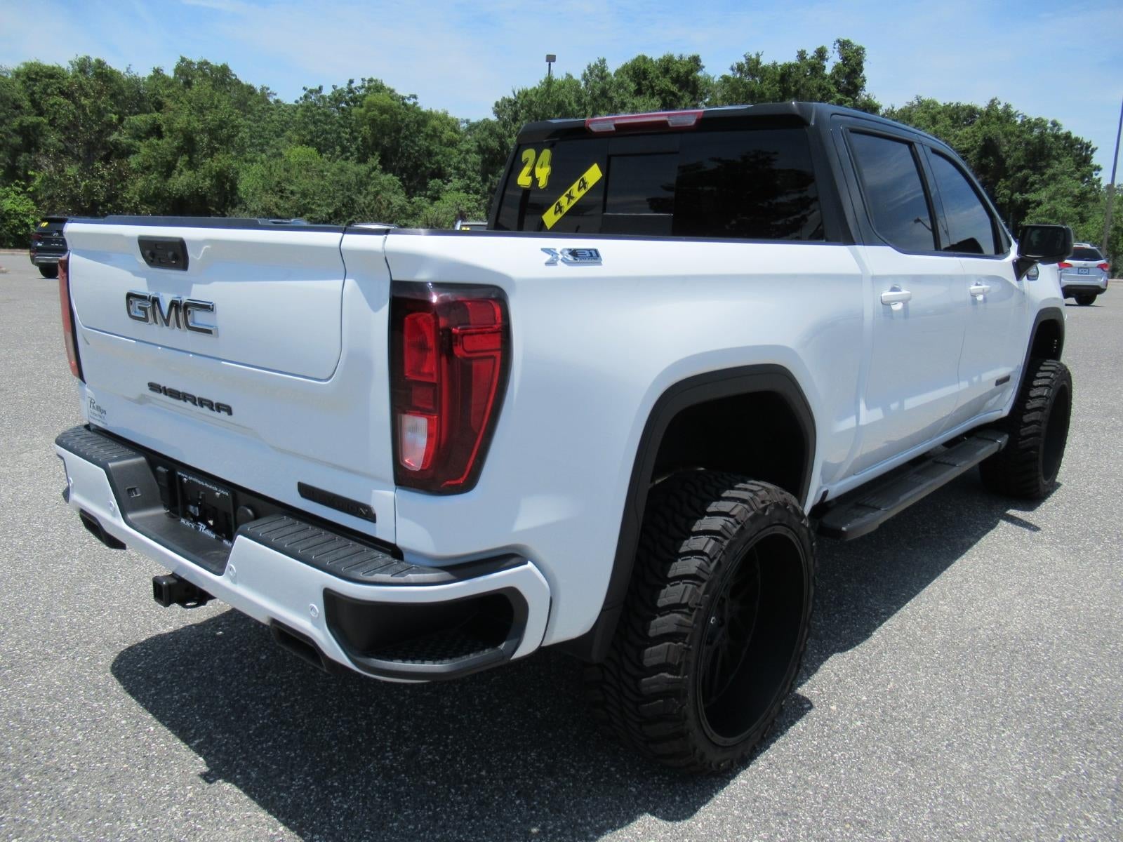 2024 GMC Sierra 1500 Elevation