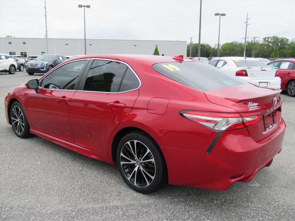 2019 Toyota Camry LE
