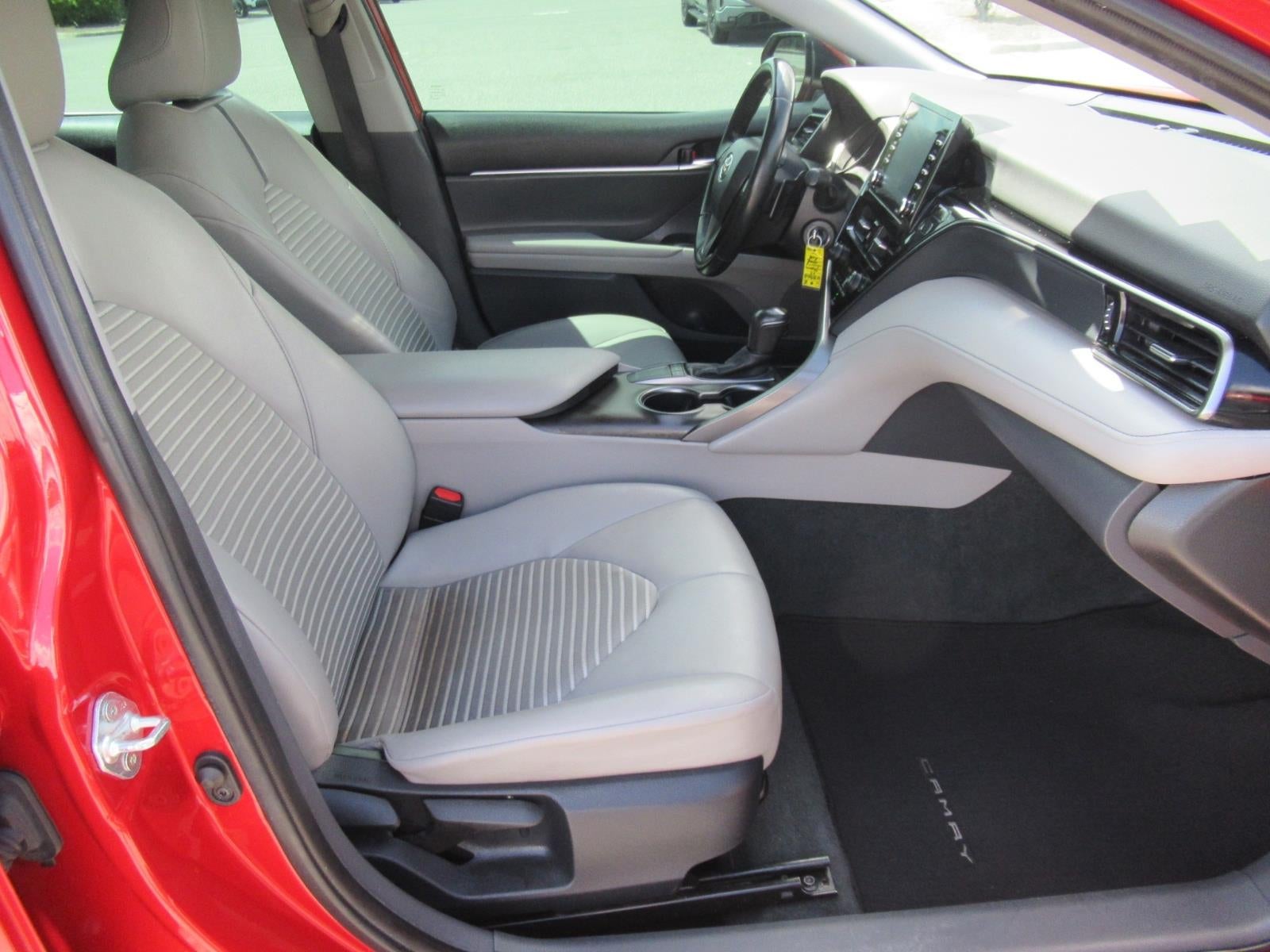 2023 Toyota Camry SE - Photo 10
