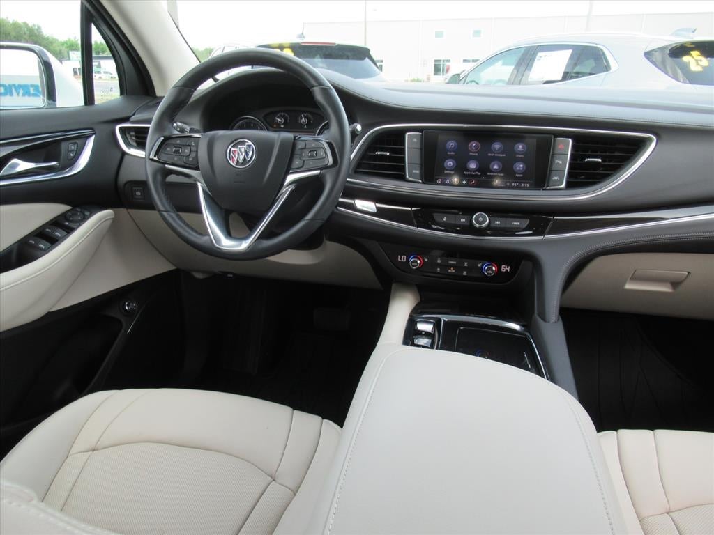 2023 Buick Enclave Essence