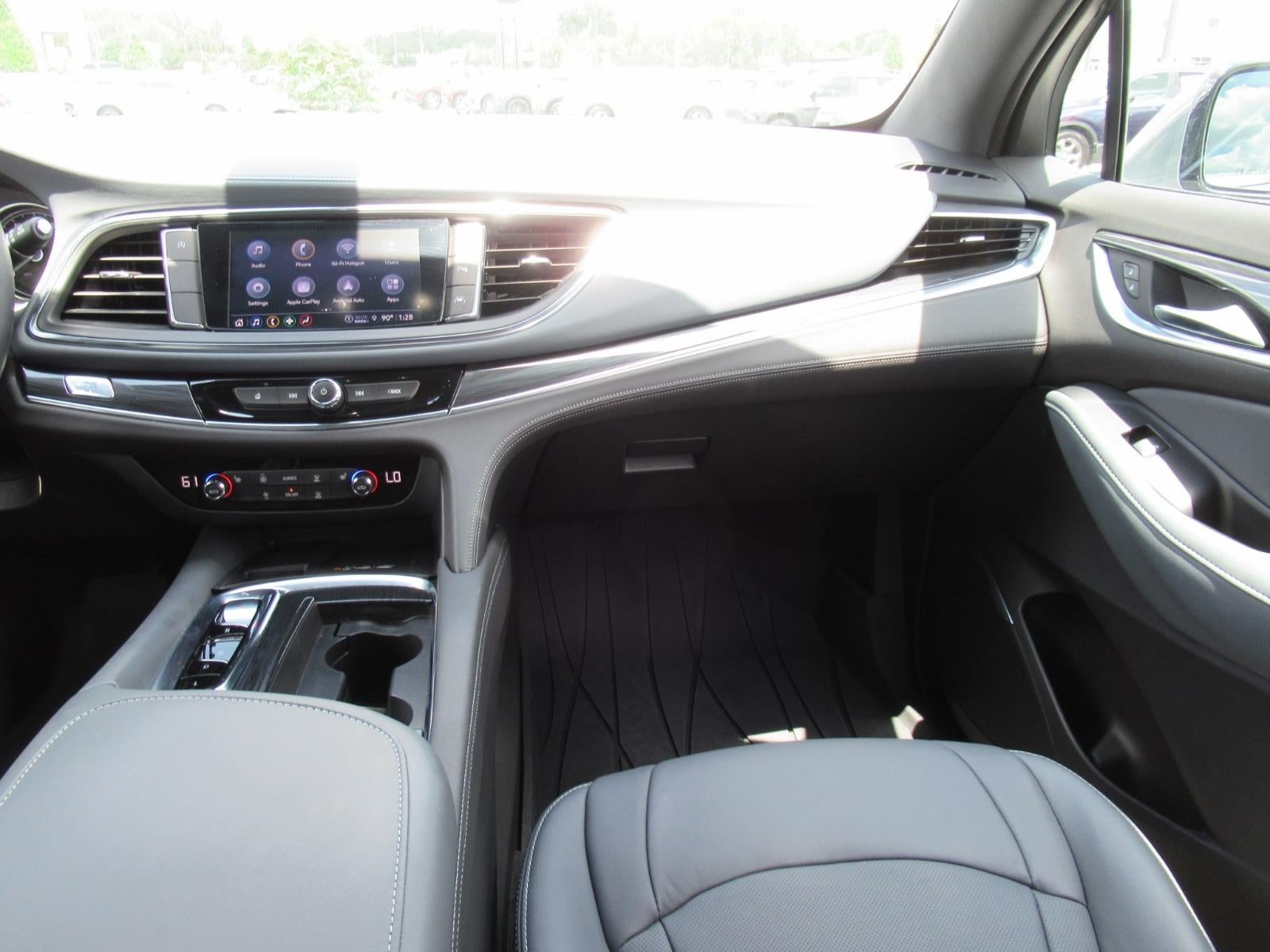 2024 Buick Enclave Essence