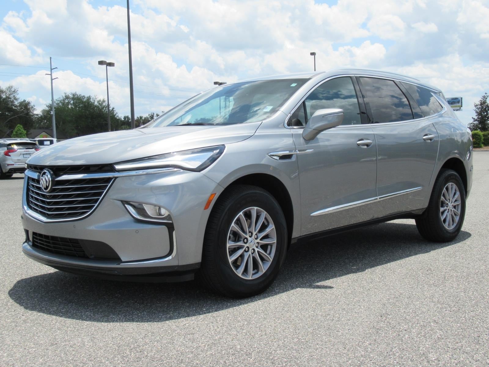 2024 Buick Enclave Essence