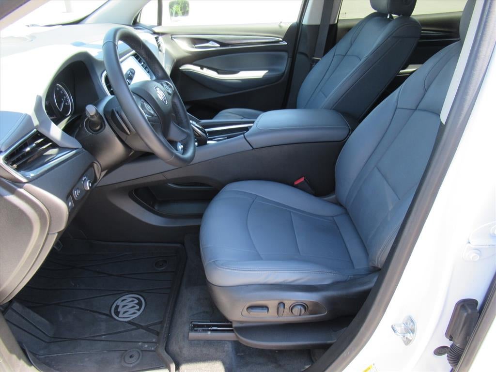 2020 Buick Enclave Essence
