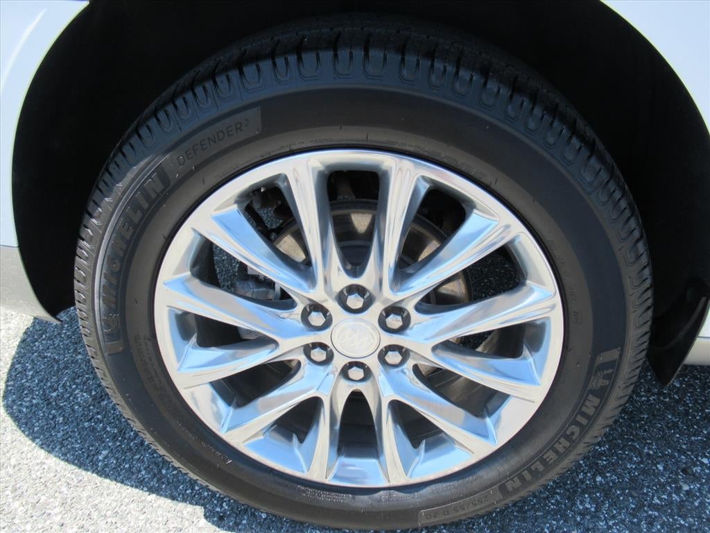 2020 Buick Enclave Essence
