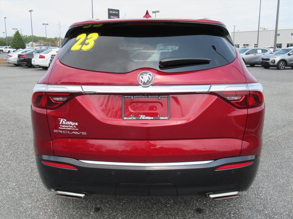 2023 Buick Enclave Essence