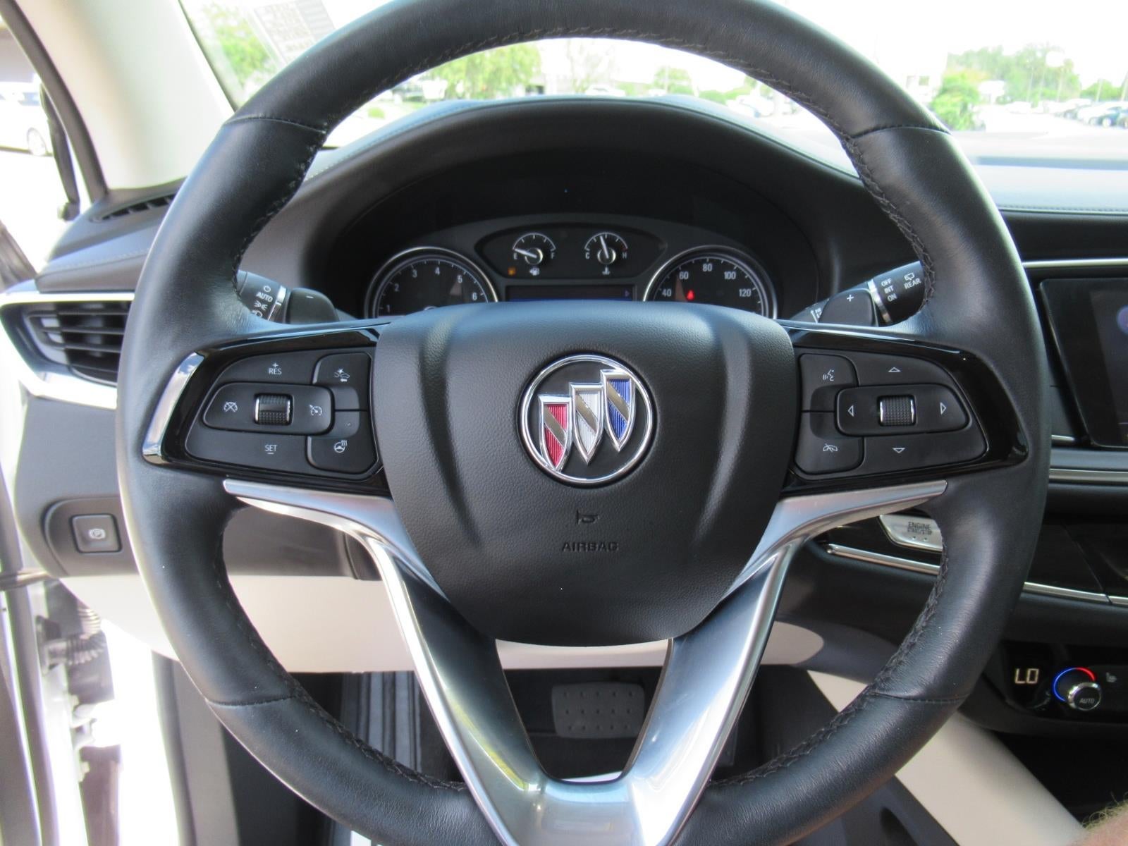 2023 Buick Enclave Essence