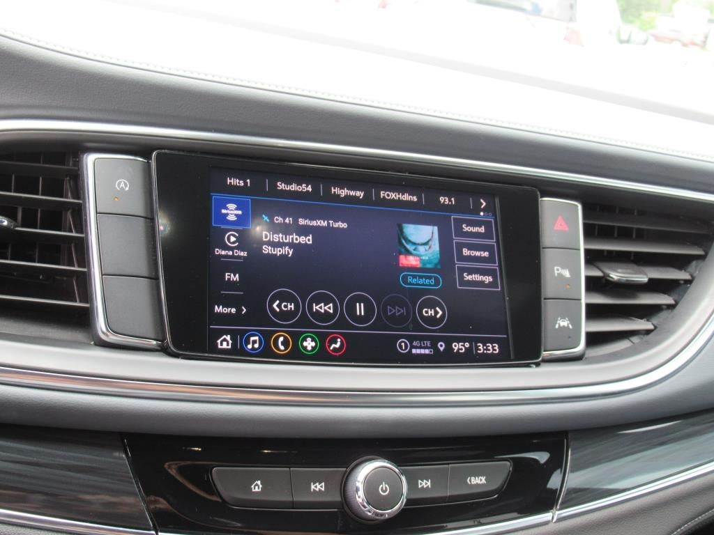 2022 Buick Enclave Essence