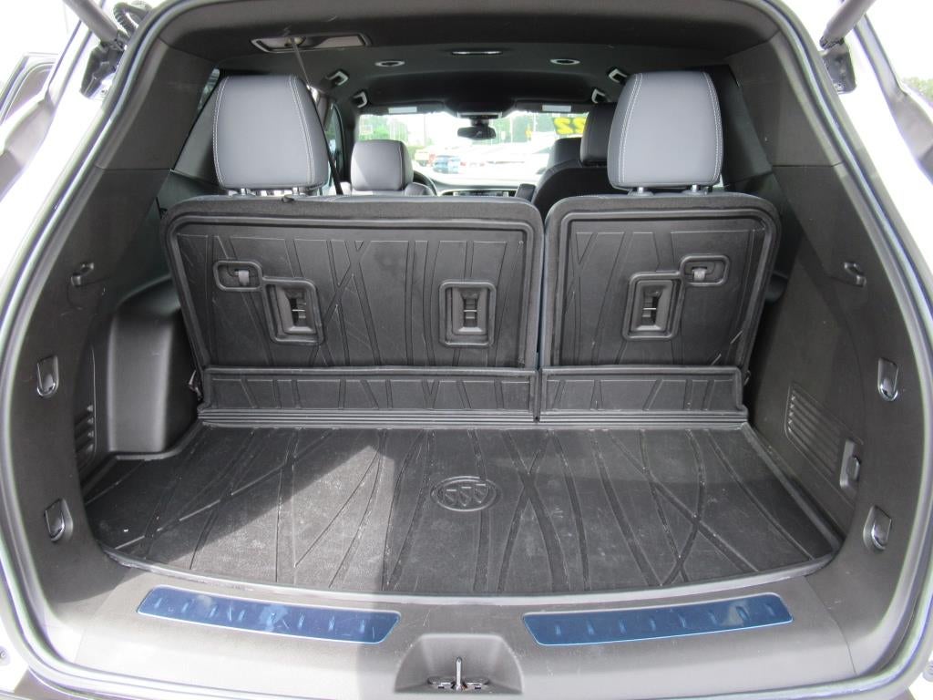 2022 Buick Enclave Essence