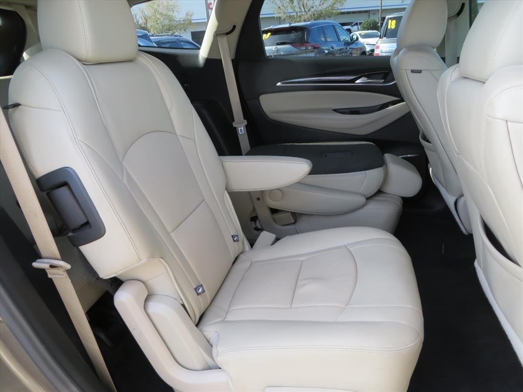 2020 Buick Enclave Essence