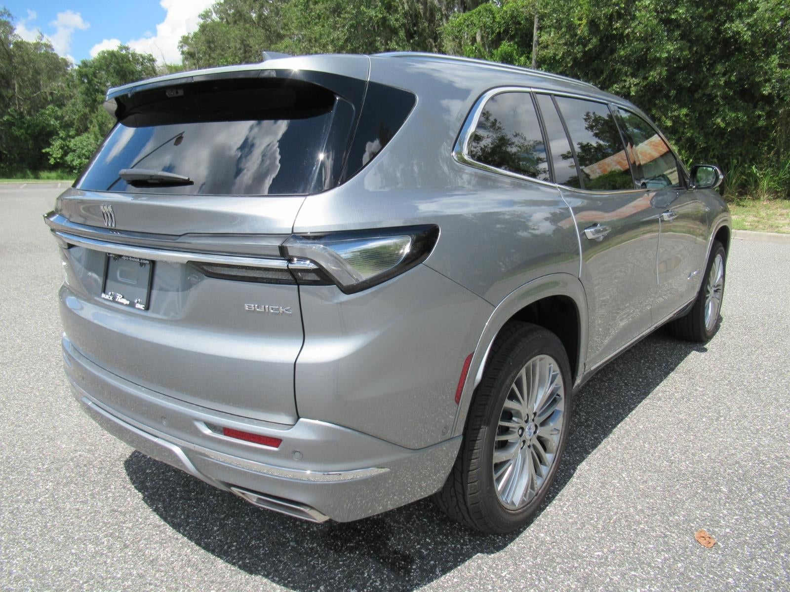2027 Buick Enclave Avenir