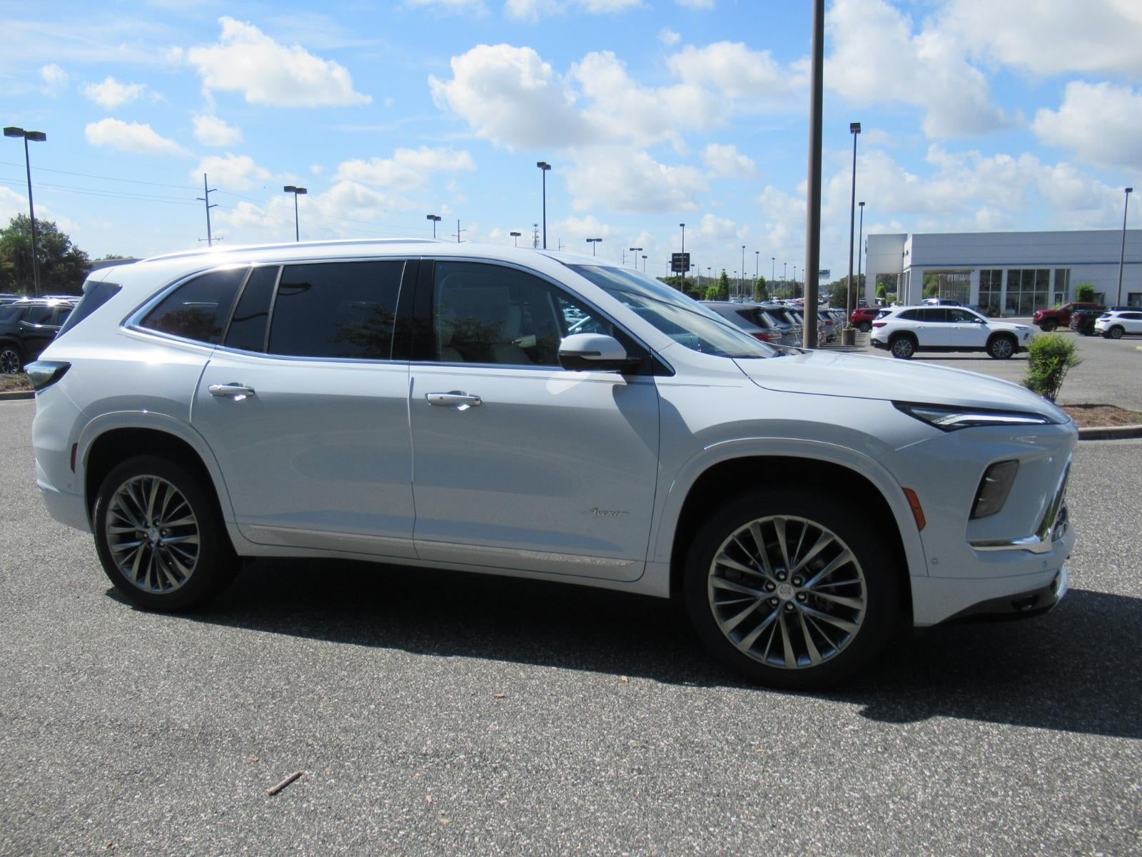 2026 Buick Enclave Avenir