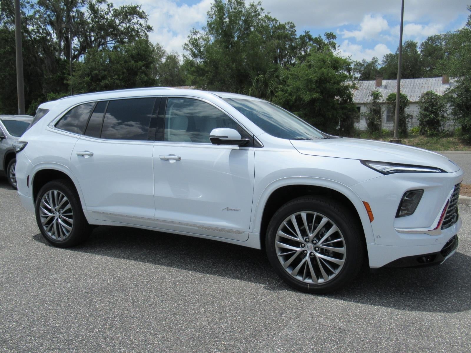 2026 Buick Enclave Avenir