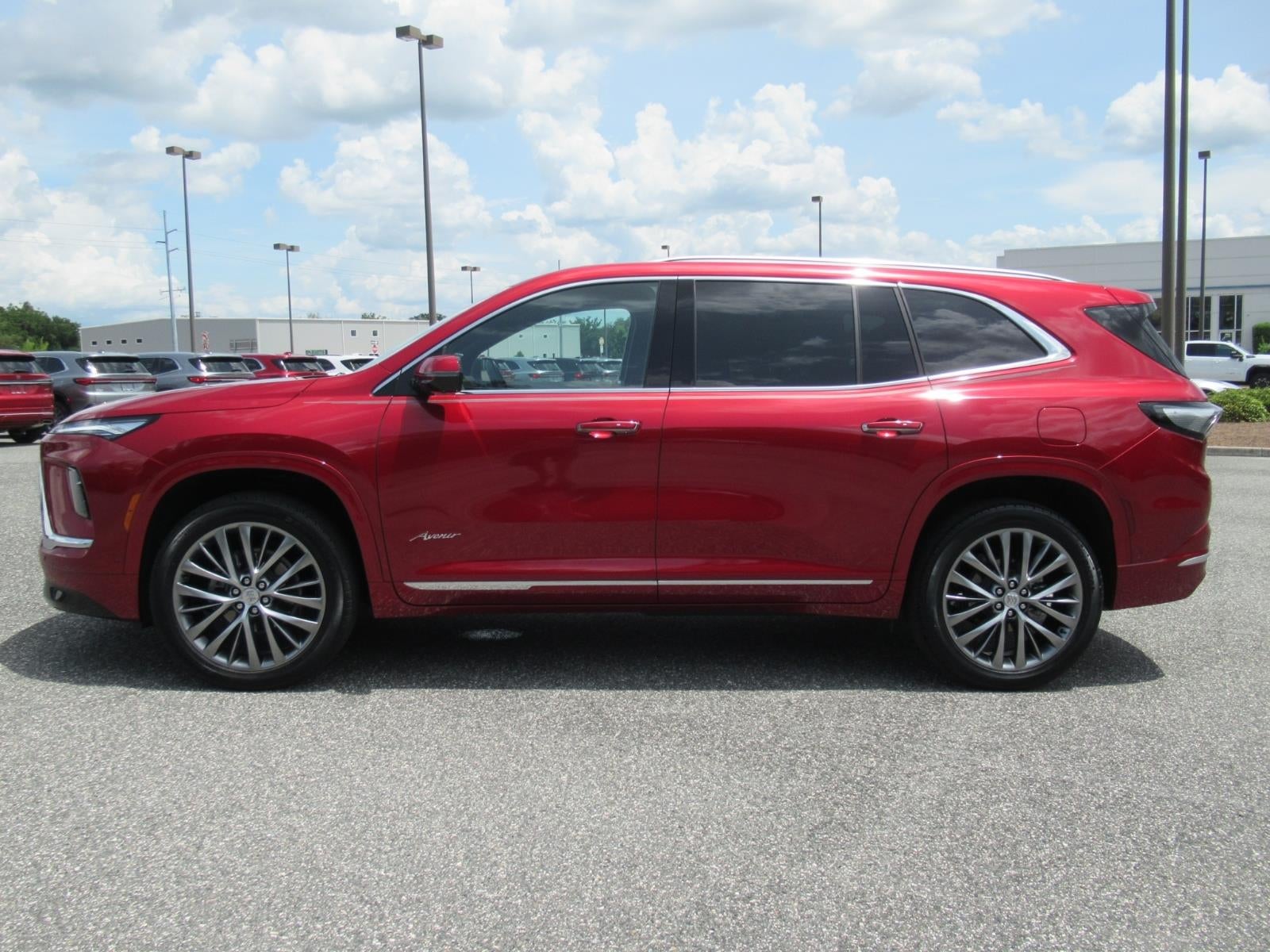 2025 Buick Enclave Avenir