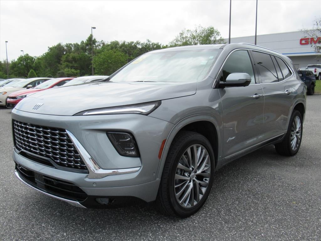2025 Buick Enclave Avenir