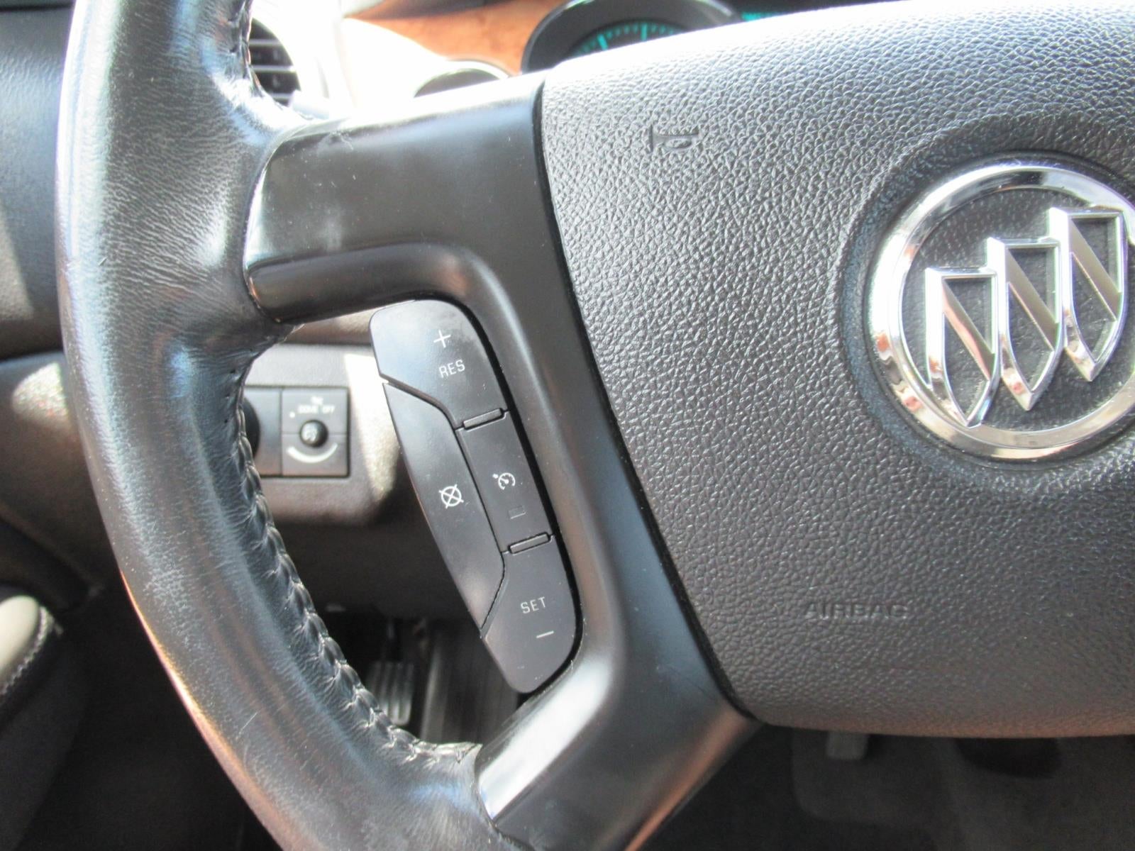 2012 Buick Enclave Leather - Photo 24