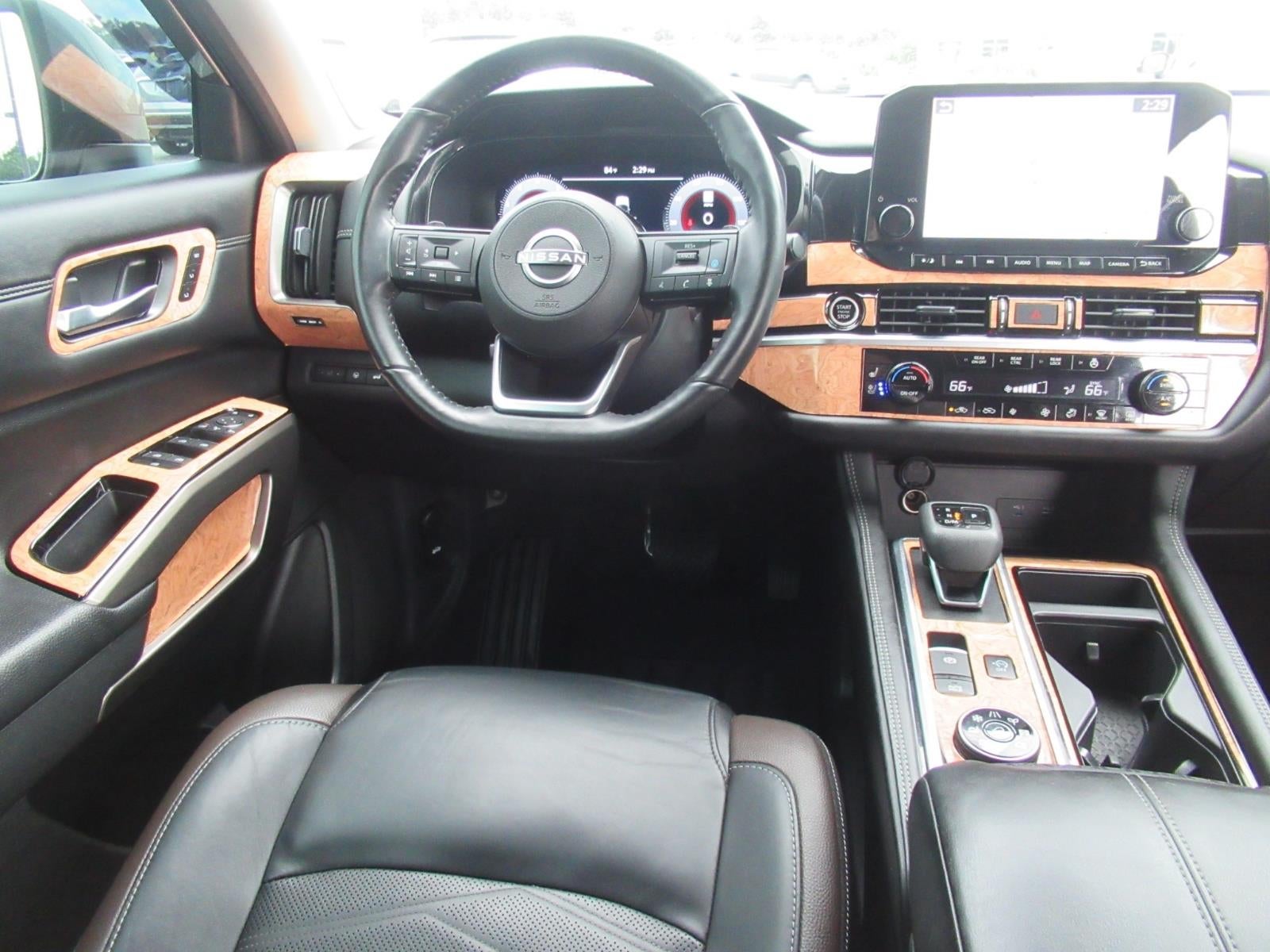 2024 Nissan Pathfinder Platinum