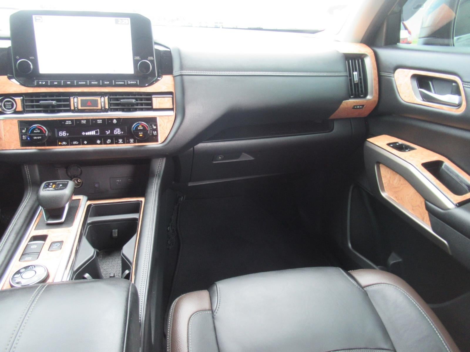 2024 Nissan Pathfinder Platinum