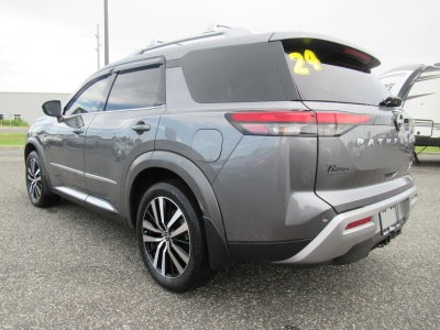 2024 Nissan Pathfinder Platinum