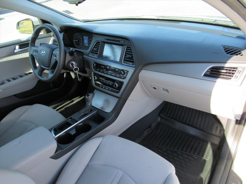 2016 Hyundai Sonata 2.4L SE