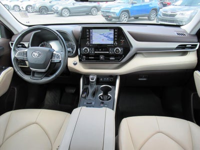 2022 Toyota Highlander XLE