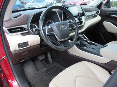 2022 Toyota Highlander XLE