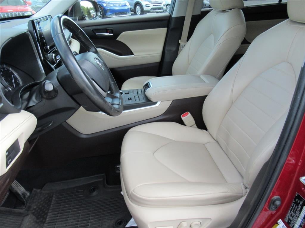 2022 Toyota Highlander XLE