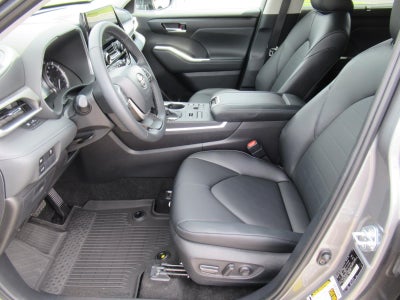2026 Toyota Highlander XLE