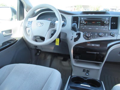 2011 Toyota Sienna LE AAS