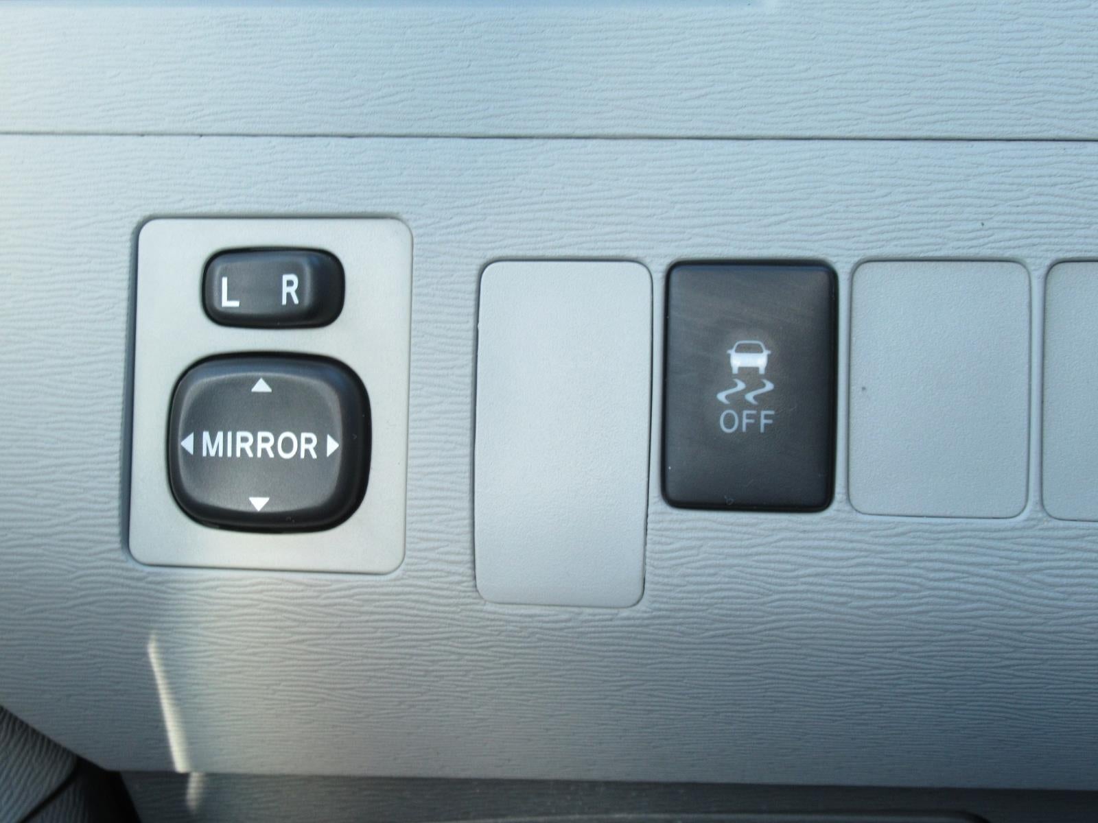 2011 Toyota Sienna LE AAS