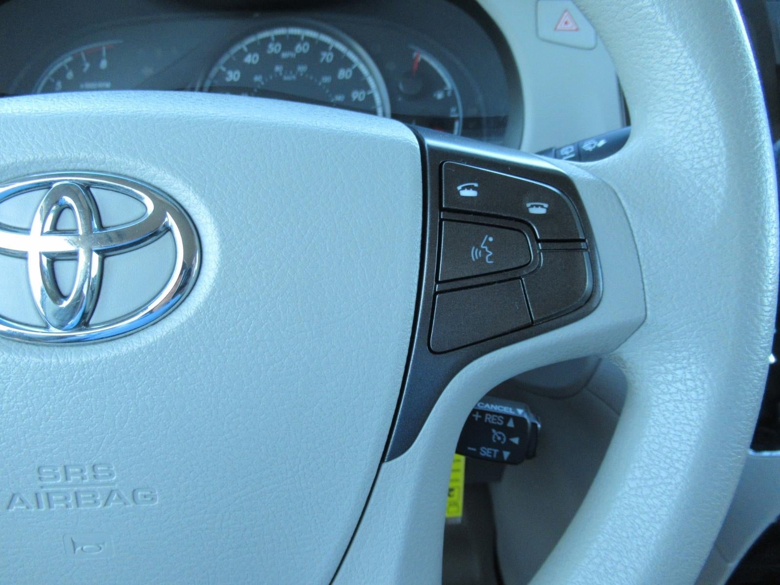 2011 Toyota Sienna LE AAS