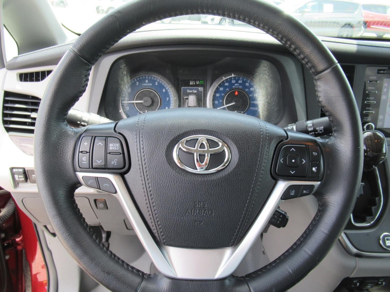 2019 Toyota Sienna XLE - Photo 37