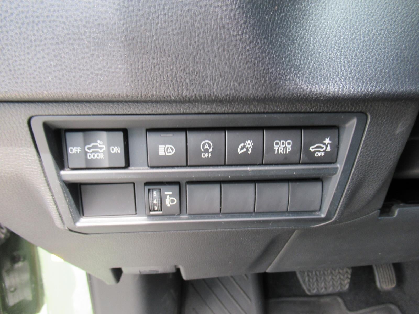2022 Toyota Tundra 2WD SR5