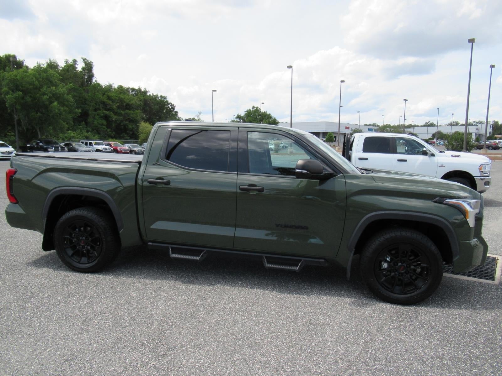 2022 Toyota Tundra 2WD SR5