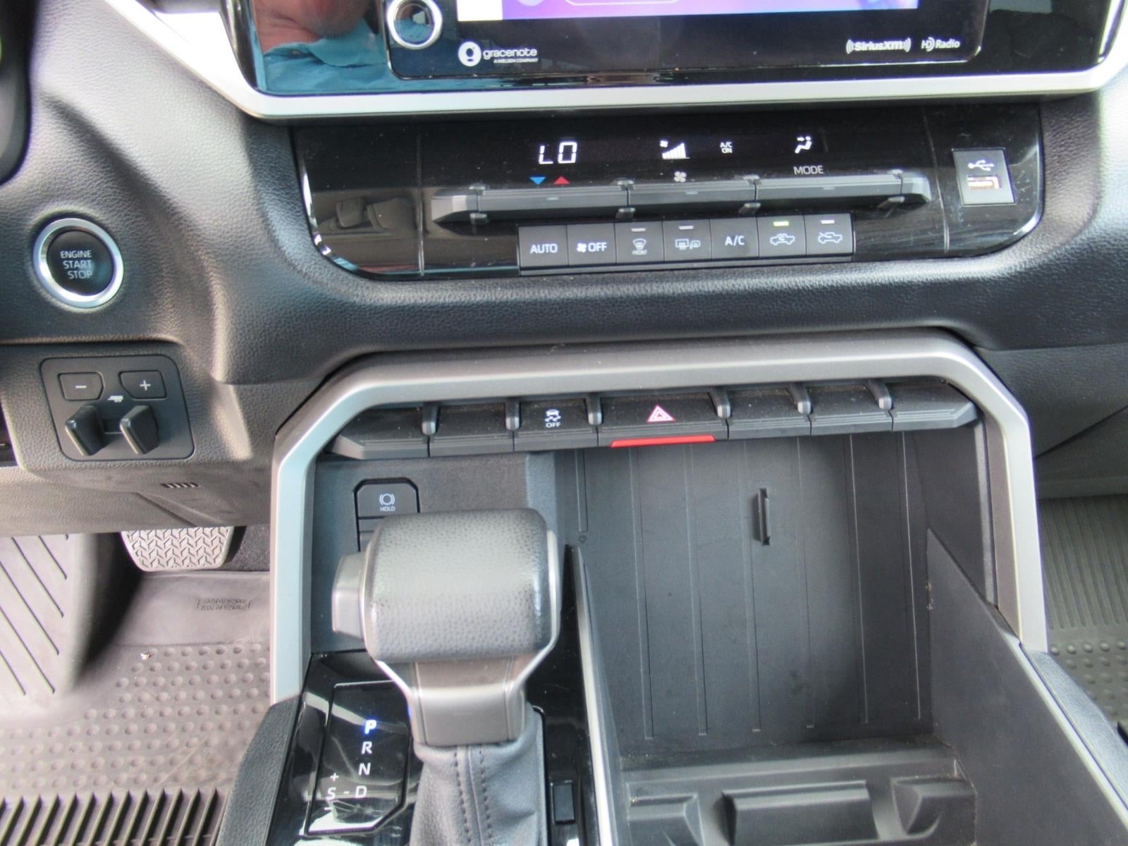 2022 Toyota Tundra 2WD SR5
