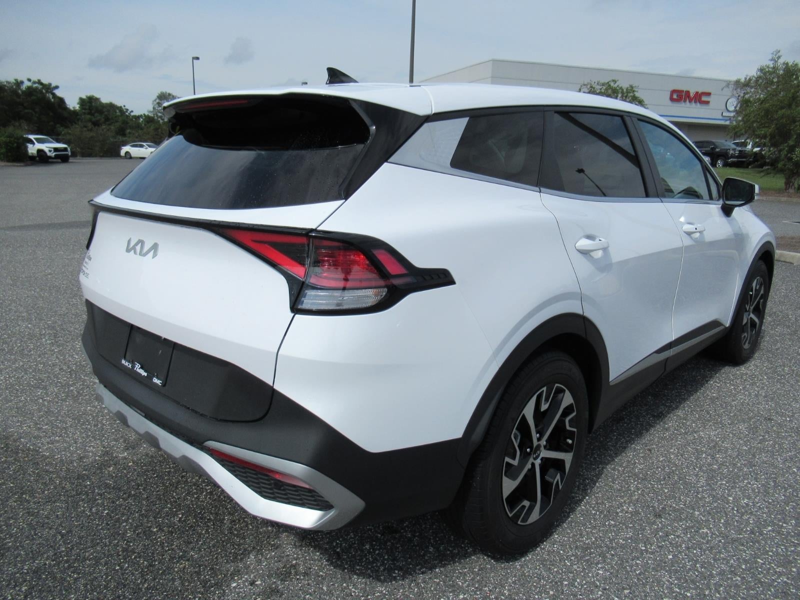 2024 Kia Sportage EX