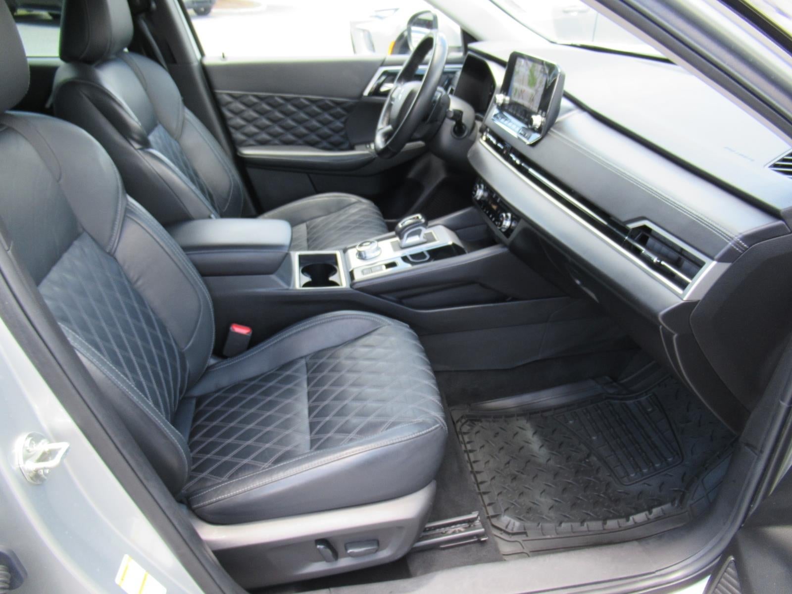 2023 Mitsubishi Outlander SEL