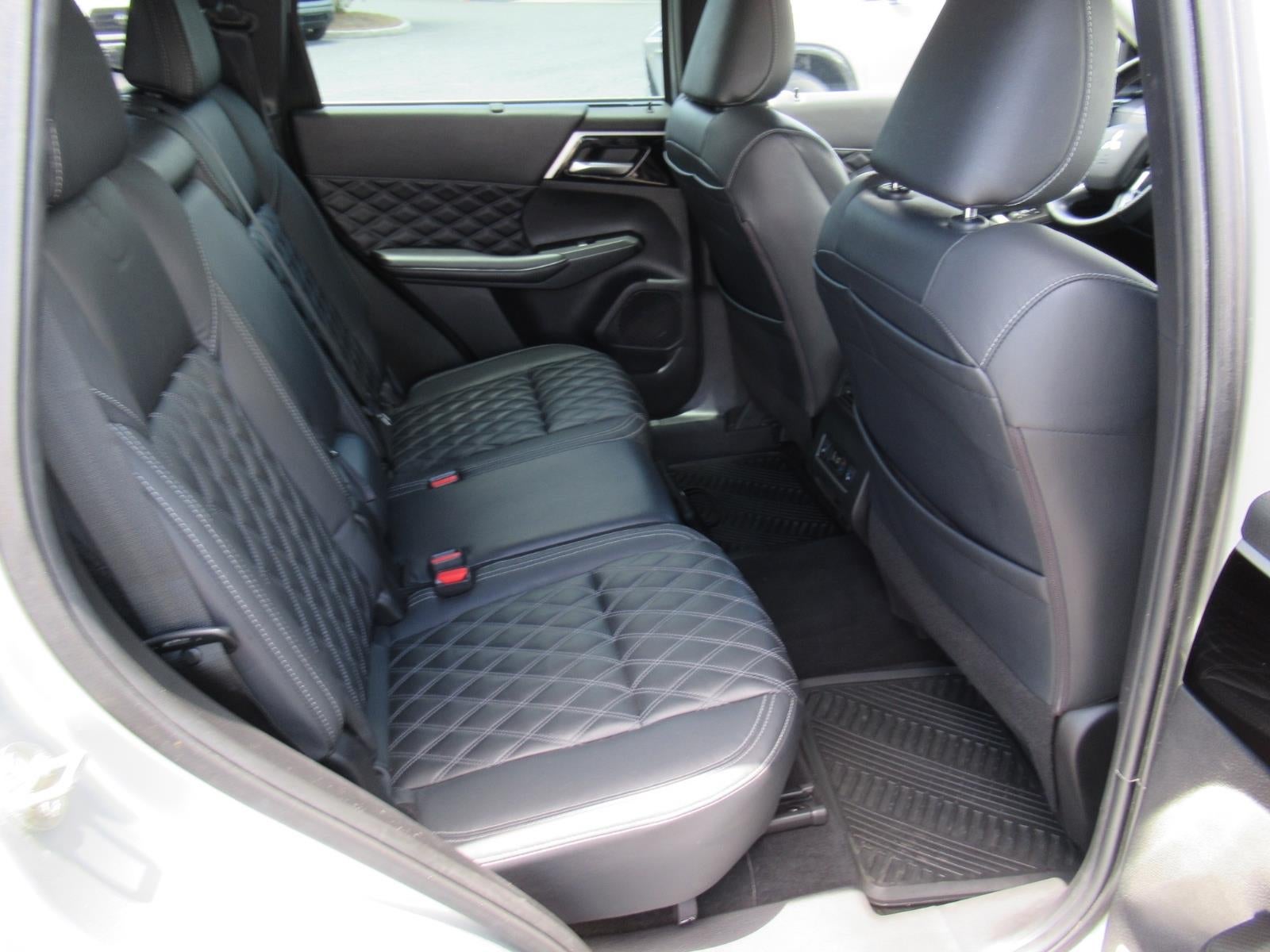 2023 Mitsubishi Outlander SEL