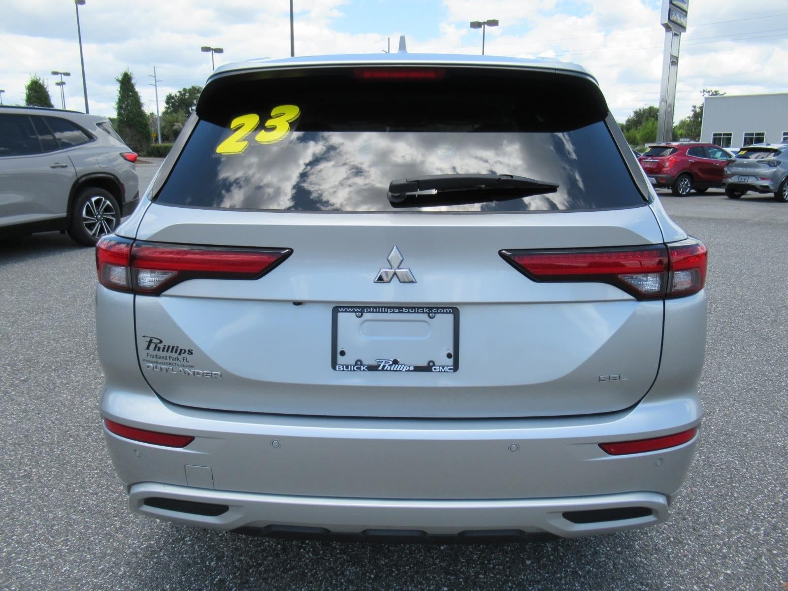 2023 Mitsubishi Outlander SEL