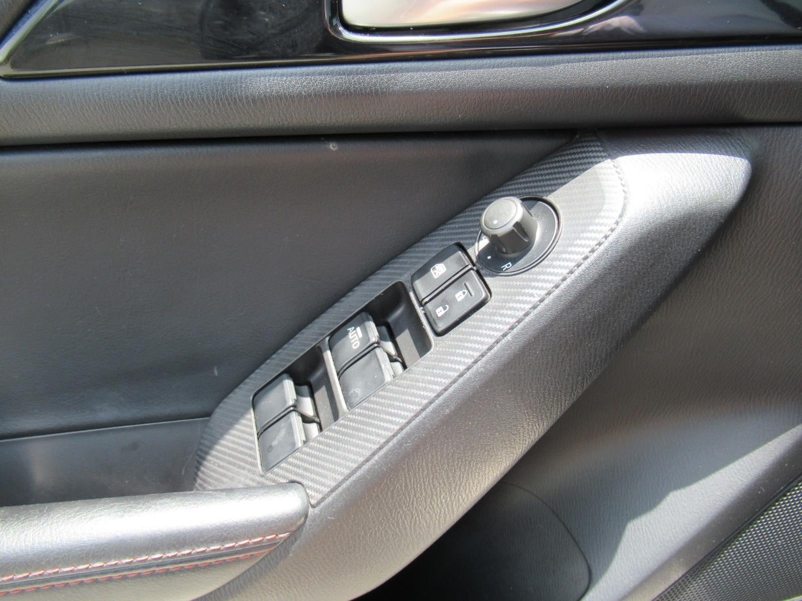 2014 Mazda MAZDA3 s Grand Touring - Photo 22