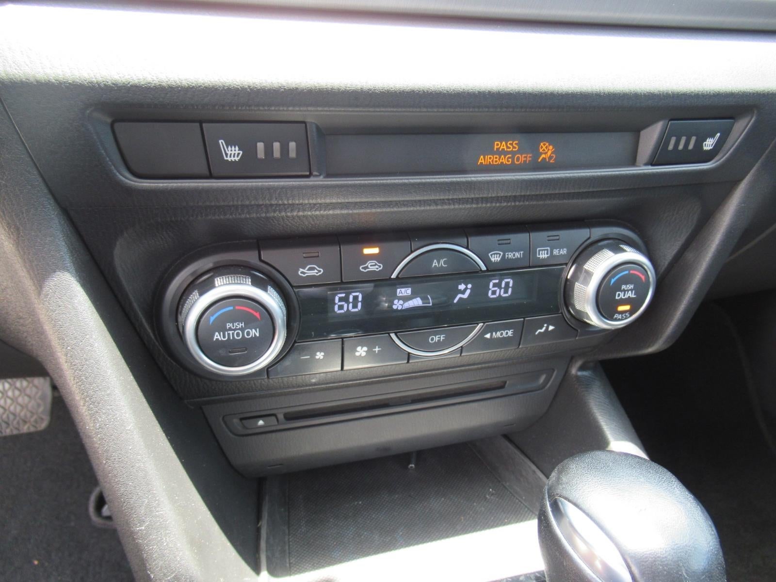 2014 Mazda MAZDA3 s Grand Touring - Photo 28