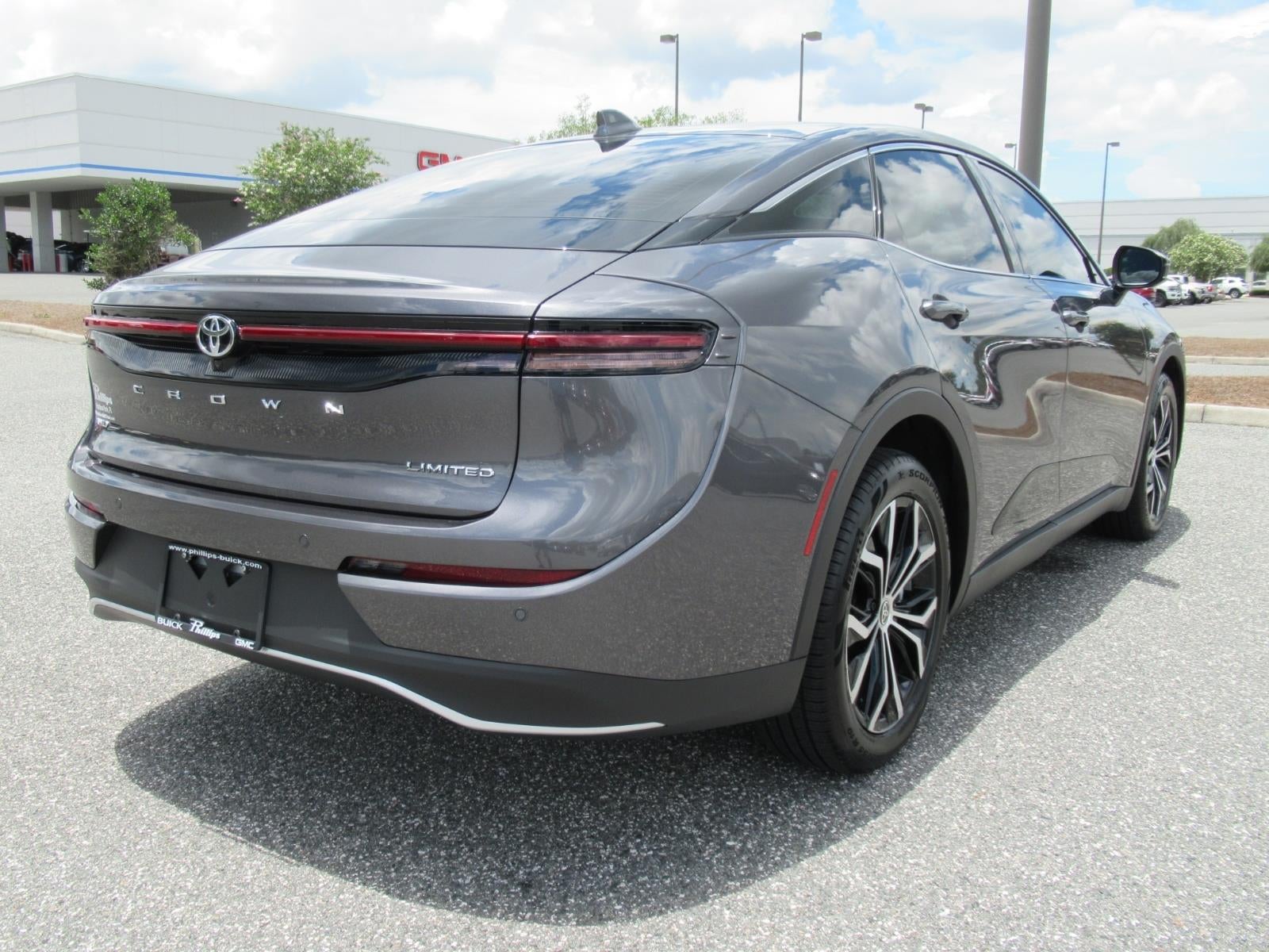 2023 Toyota Crown XLE