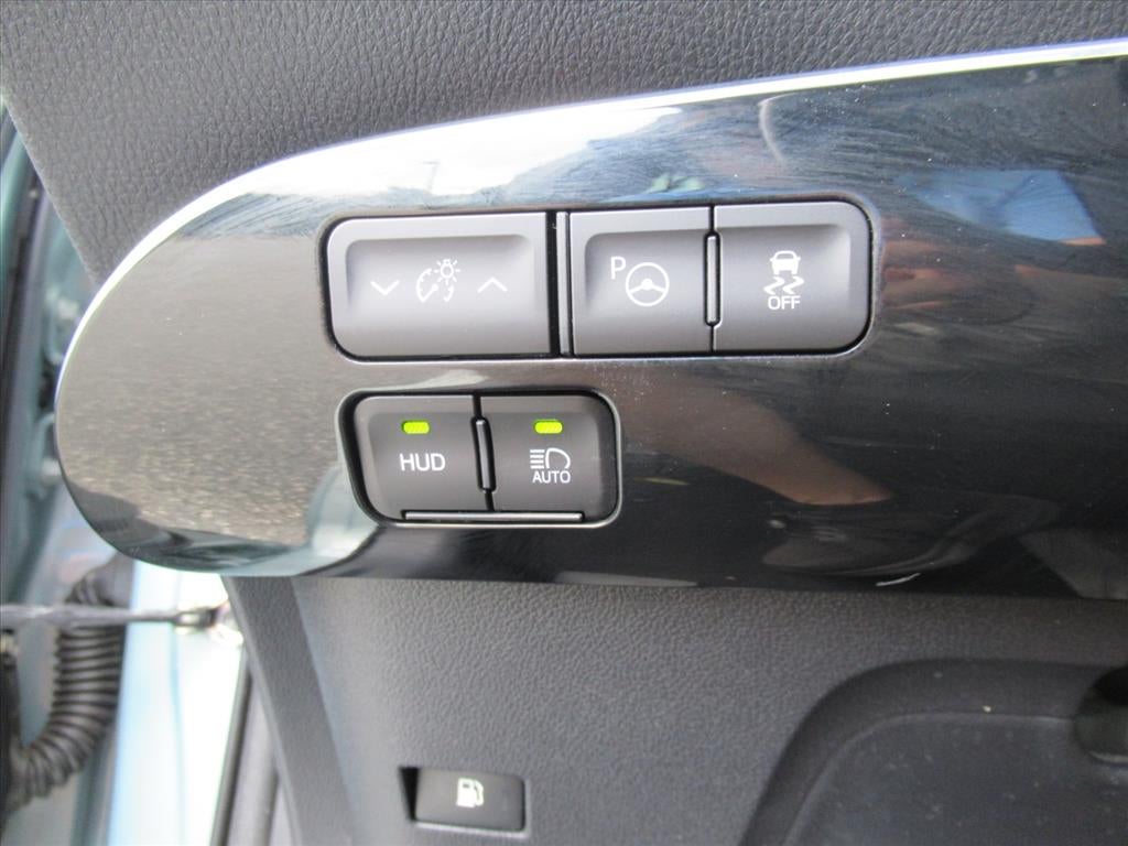 2021 Toyota Prius L Eco