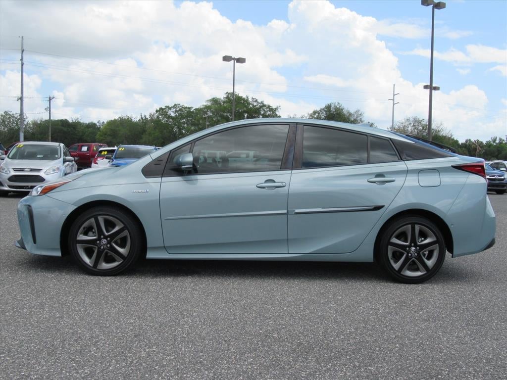 2021 Toyota Prius L Eco