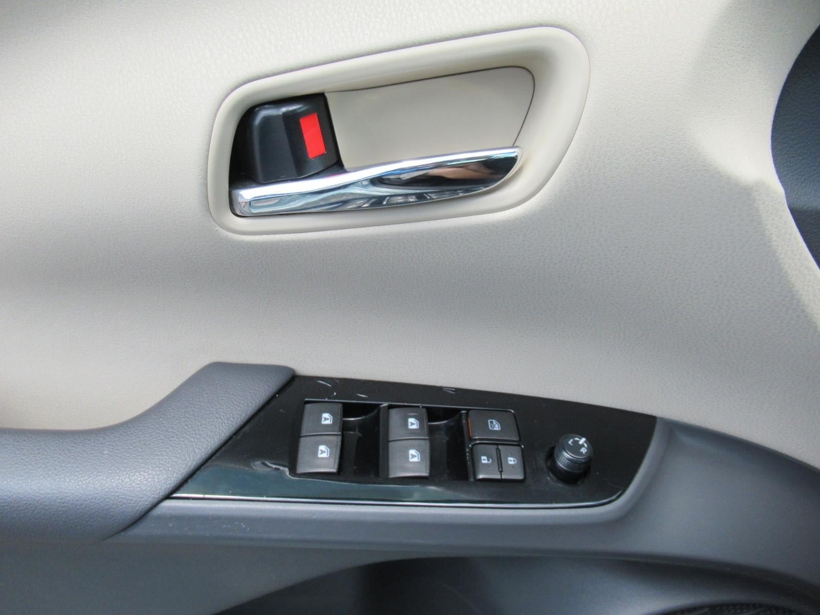 2016 Toyota Prius Four