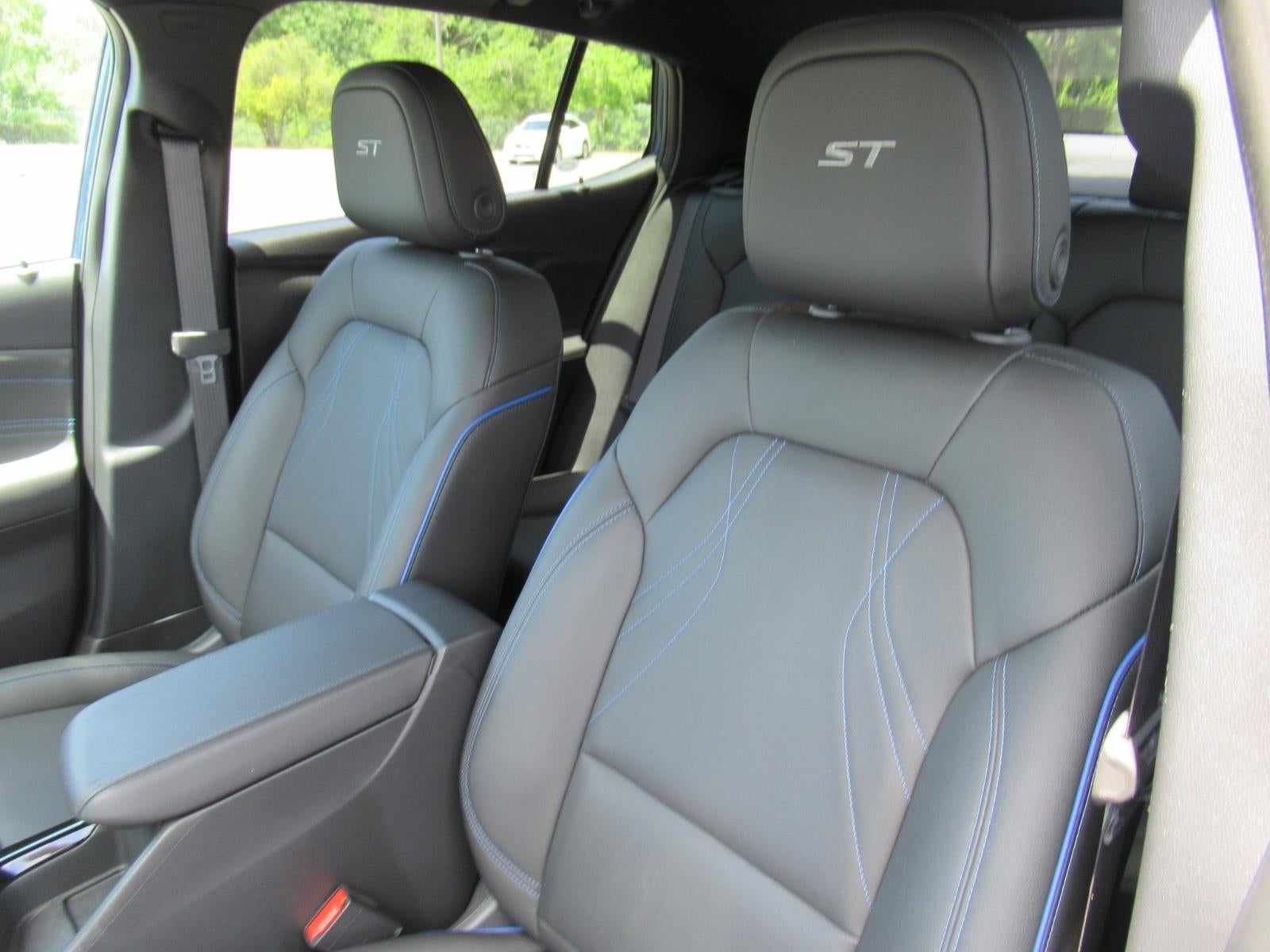 2025 Buick Envista Sport Touring - Photo 17